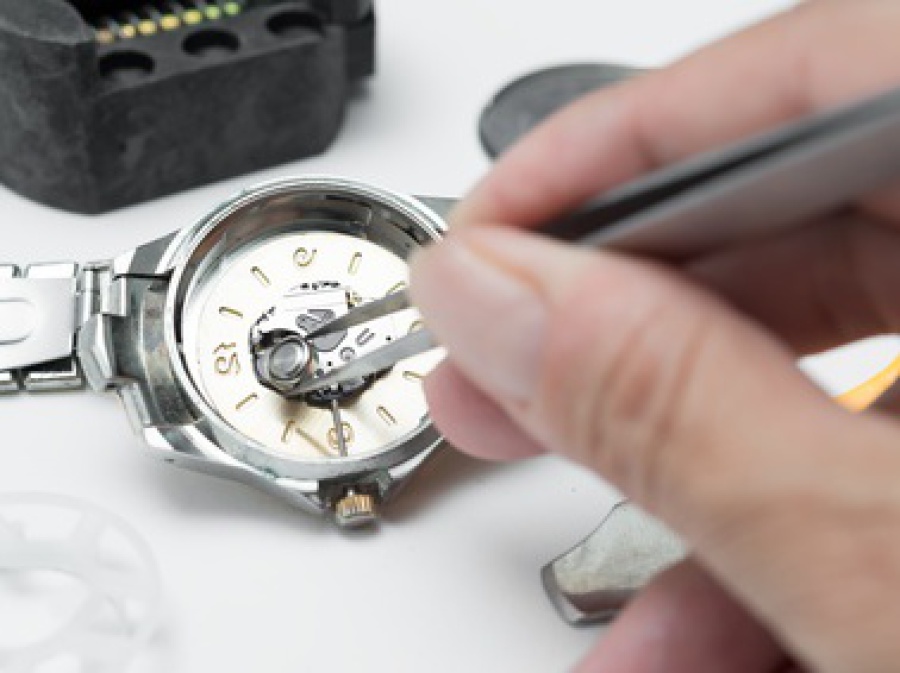 Tommy Hilfiger Batterie- Sofort-Service in Bielefeld